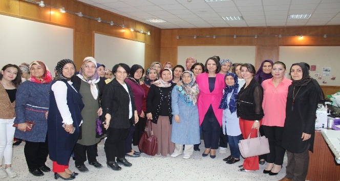 Kadın Koparatifi çalışanları Mucur ilçesinde ilk maaşlarını aldı