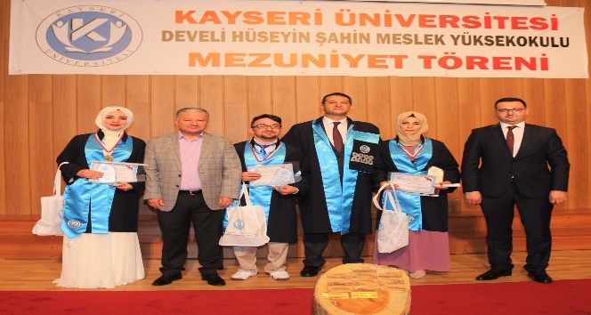 kayu develi huseyin sahin myo da mezuniyet coskusu kayseri