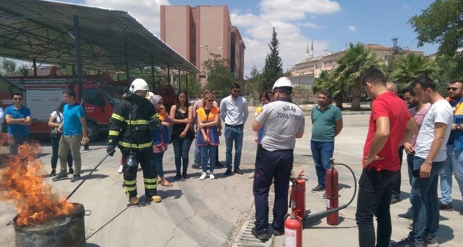 Öğretmenlere yangına karşı müdahale eğitimi