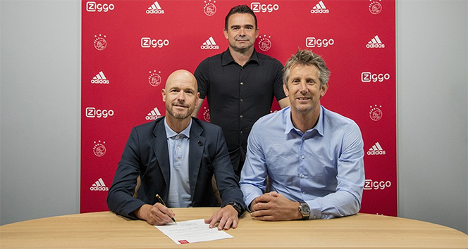 Ajax, Erik ten Hag'ın sözleşmesini 2022 yılına uzattı