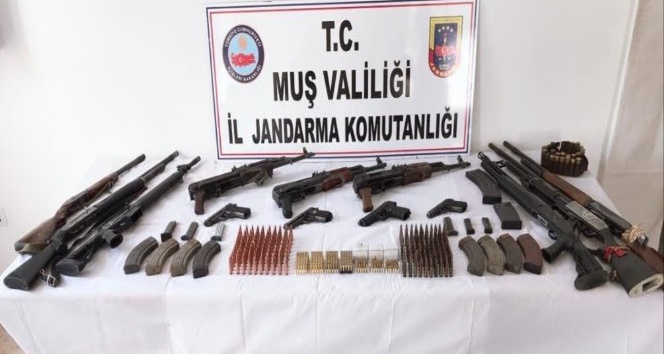 Silah kaçakçılarına operasyon: 5 gözaltı