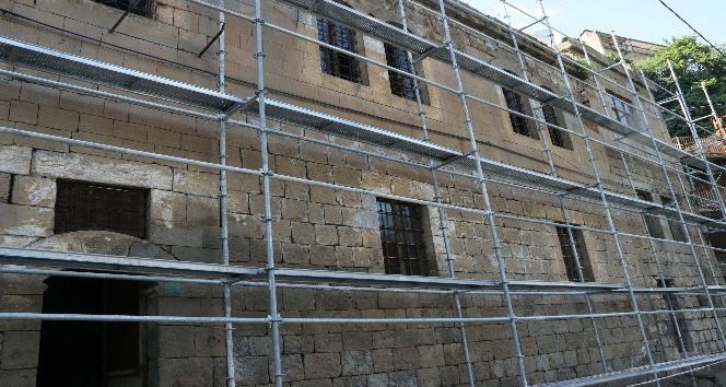 Bitlis’in tarihi evleri restore ediliyor