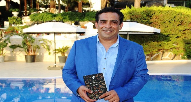 90’lı yılların efsane sanatçısı Ege, Bodrum’da yeni kitabını tanıttı