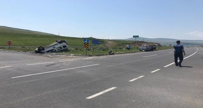 Ardahan’da trafik kazası: 1 ölü, 4 yaralı
