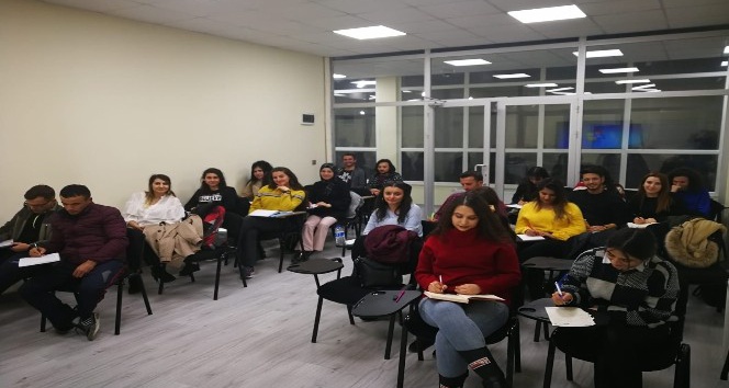 Nevşehir Belediyesi’nden ücretsiz ve sertifikalı yabancı dil kursu