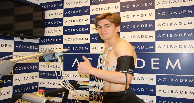 Beşiktaş’ta genç futbolcular sağlık kontrolünden geçti