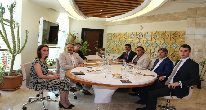 Rektör Bağlı, Acıgöl MYO için istişarelerde bulundu