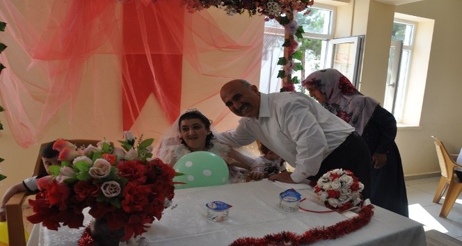 Engelli kızın düğün hayali gerçek oldu