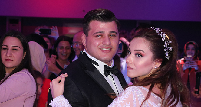 Milli güreşçi Kayaalp’in aklı düğününde de 2020 Olimpiyatları'ndaydı