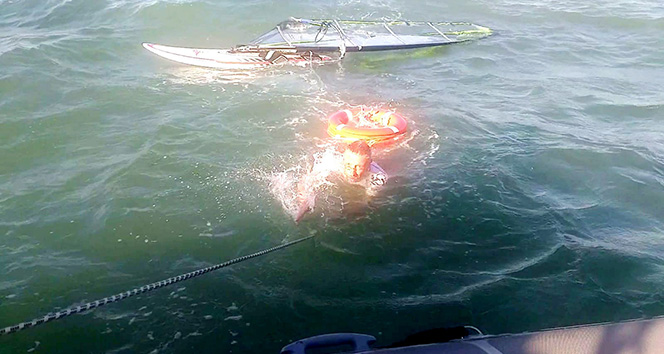 Sörf tutkunu ölümden döndü