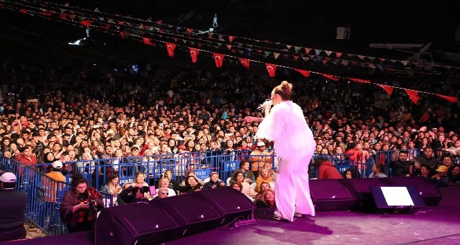 Ziynet Sali’den Sivrihisar’da muhteşem konser
