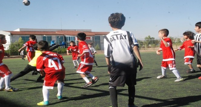 Mardin’deki futbol okulları arasında kardeşlik turnuvası düzenlendi