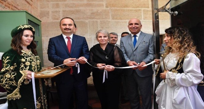 ‘Edirne’de Yaşamış Osmanlı Padişah Tuğraları’ sergisi açıldı