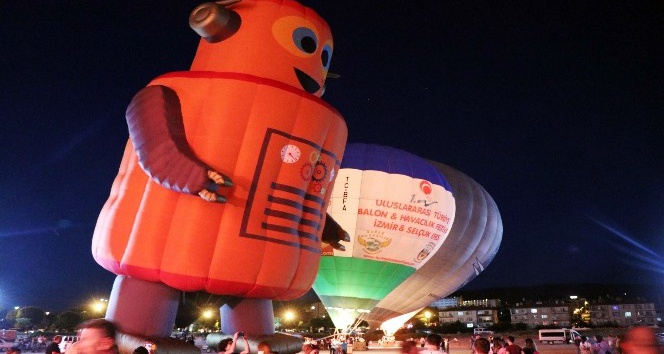 Türkiye’nin ilk balon festivali başladı