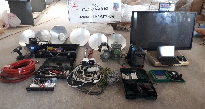 Yalova’dan çaldılar, Kocaeli’nde yakalandılar