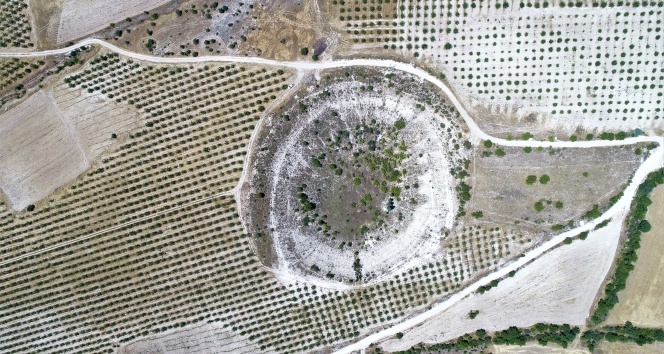 Devasa çukur 'Kup' gizemini koruyor