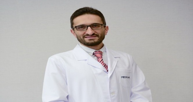 Ankilozan spondilit sinsi ilerliyor