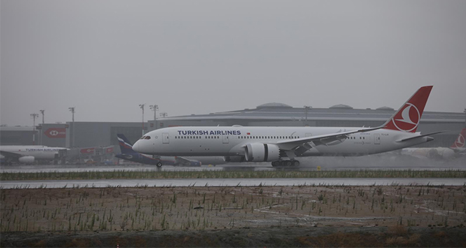 THY, ikinci Dreamliner uçağı İstanbul'da