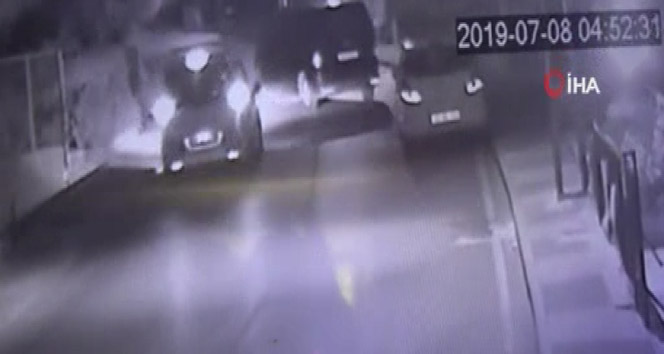 Maltepe’de halı çalan hırsızlarla polisin kovalamacası kamerada