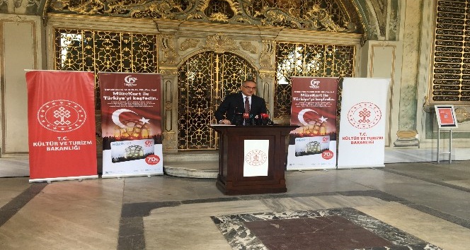 Kültür ve Turizm Bakanı Ersoy, 15 Temmuz’a özel üretilen müze kartı tanıttı