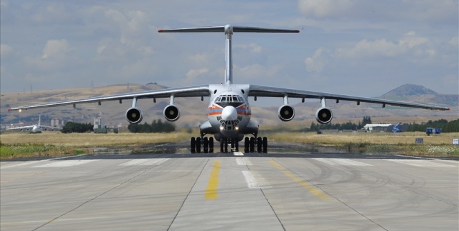 Milli Savunma Bakanlığı S-400'ün gelişiyle ilgili fotoğraflar paylaştı