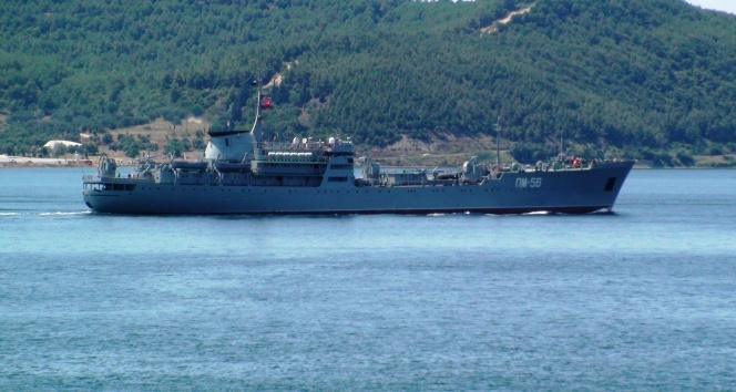 Rus savaş gemisi Çanakkale Boğazı&#039;ndan geçti!