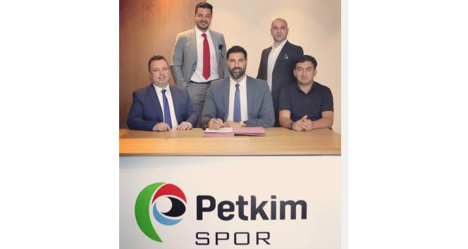 Arda Vekiloğlu, Petkim Spor’da imzayı attı