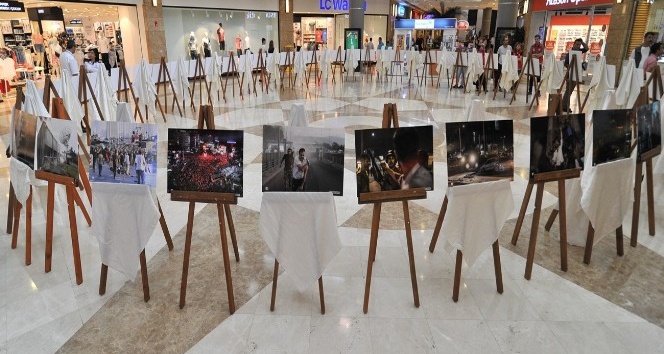 “15 Temmuz Demokrasi ve Milli Birlik Günü” Fotoğraf Sergisi açıldı