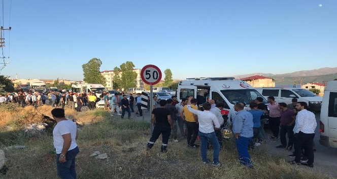 Tatvan’da kaza: 1 ölü, 1 yaralı