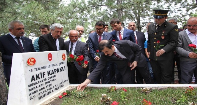 15 Temmuz Şehidi Akif Kapaklı mezarı başında anıldı