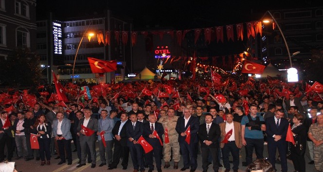 Erzurum 15 Temmuz’da tek yürek