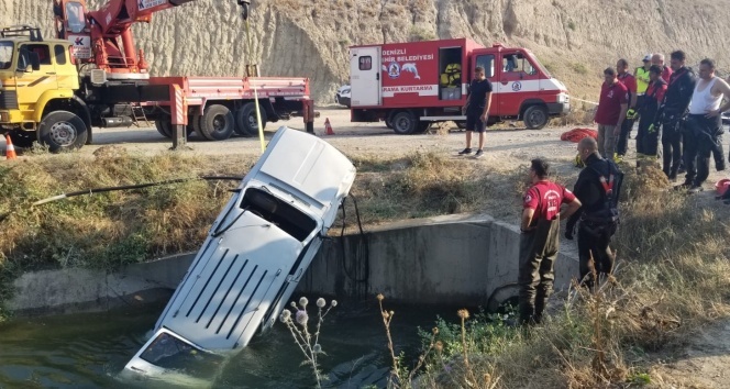 Otomobil sulama kanalına uçtu: 2 ölü!