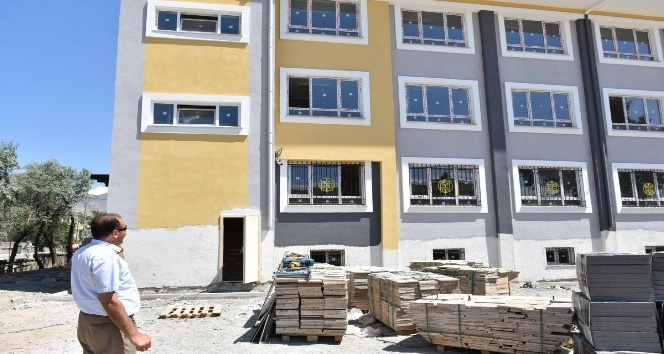 Mehmet Akif Ersoy İlkokulu inşaatı devam ediyor