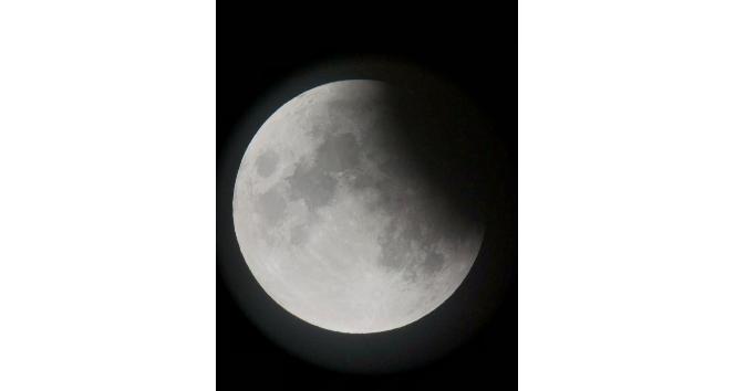 Bozcaada’da parçalı ay tutulması