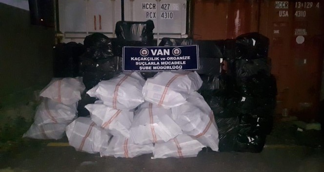 Van’da 34 bin 400 paket kaçak sigara ele geçirildi