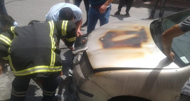 Tarsus’ta araç yangını