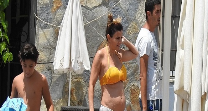 Ece Vahapoğlu’nun bebeğinin cinsiyeti belli oldu
