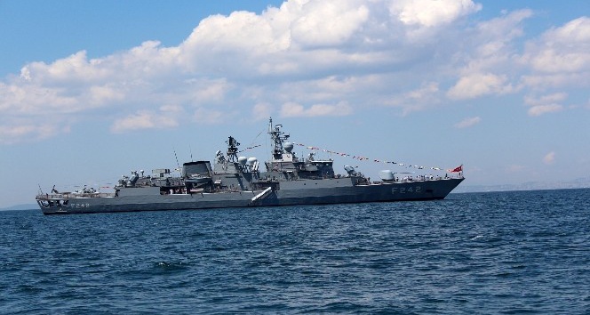 Fatih firkateynine büyük ilgi