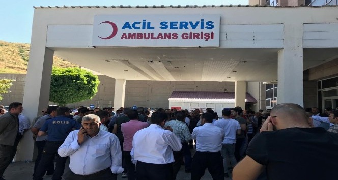 Bitlis’te binbaşının makam aracına roketli saldırı