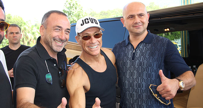 Jean Claude Van Damme’ın ilk isteği Türk kahvesi oldu