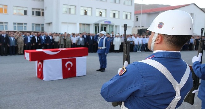 Şehit Binbaşı Zafer Akkuş için tören düzenlendi