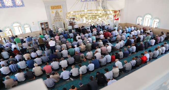 Musabeyli ilçesinde  Aişe Caminin ibadete açıldı
