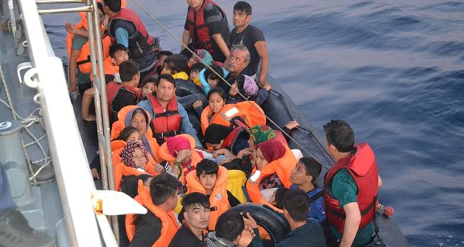 Ayvalık’ta 40 düzensiz göçmen yakalandı