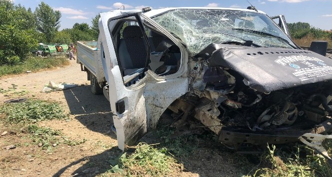 Akşehir’de hemzemin geçitte kaza: 4 yaralı