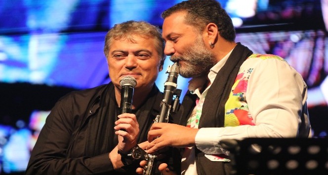 Alanya’da Hüsnü Şenlendirici ve Cengiz Kurtoğlu rüzgarı