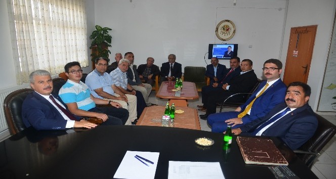 Vali Akın, Akçakent İlçesinde incelemelerde bulundu