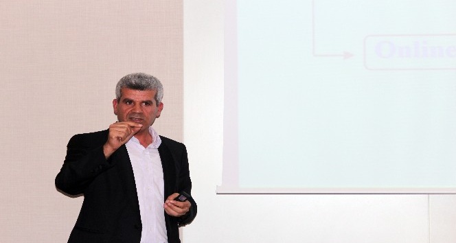 Emekli polis ve Adli Bilişim Uzmanı İsa Altun: “Hedeflerindeki insanların tüm kişisel verilerine ulaşıyorlar”