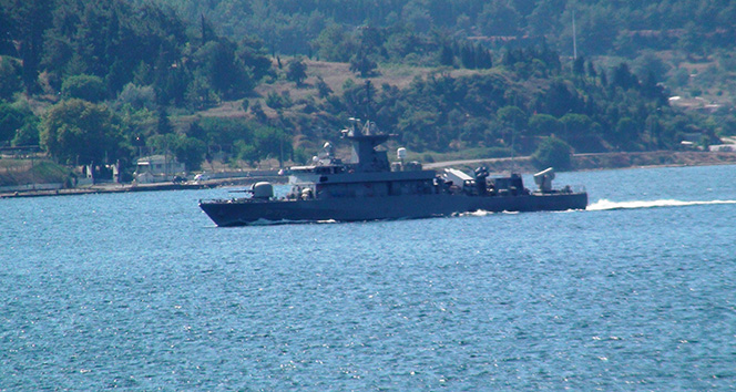 Yunan savaş gemisi yine füzeler açık vaziyette geçti