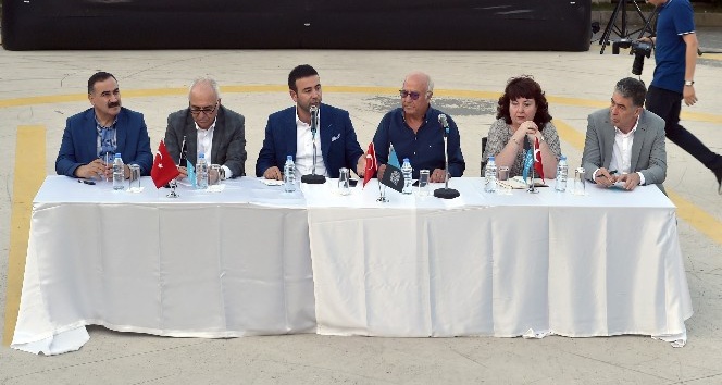 Beşiktaş’ta ’Açık Mikrofon’ buluşmaları başladı