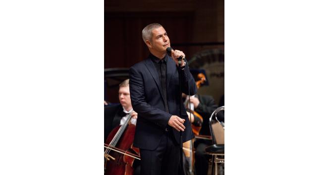 İtalyan tenor Safina, sahipsiz hayvanlar için sahneye çıkacak